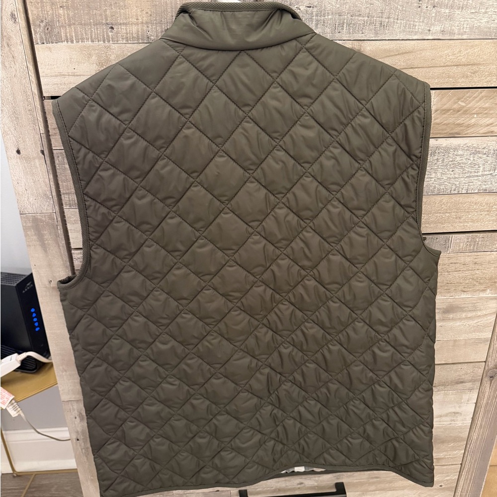 NWT Burberry Quilted Olive Green Vest - Picture 3 of 9